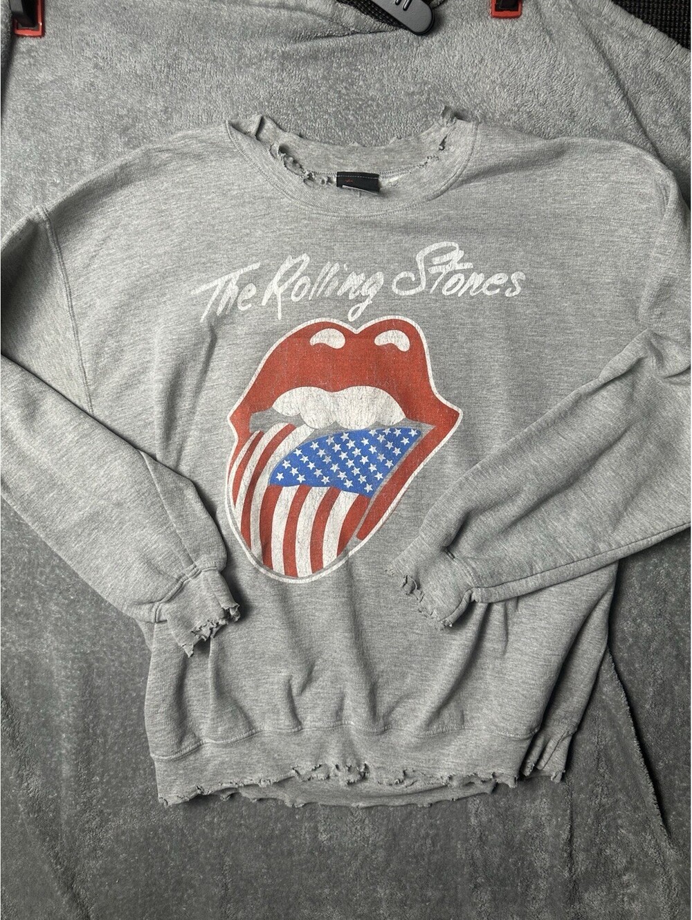 Rolling Stones Crewneck Sweatshirt L Gray Distressed Grunge Flag Tongue Logo